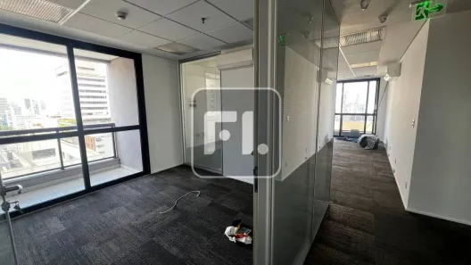Sala Comercial à venda, 100m² no Cerqueira César, São Paulo