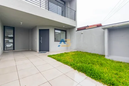 Sobrado com 3 Quartos à venda, 123m² no Xaxim, Curitiba
