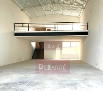 Galpão/Depósito/Armazém para alugar, 320m² no Vila Morse, São Paulo