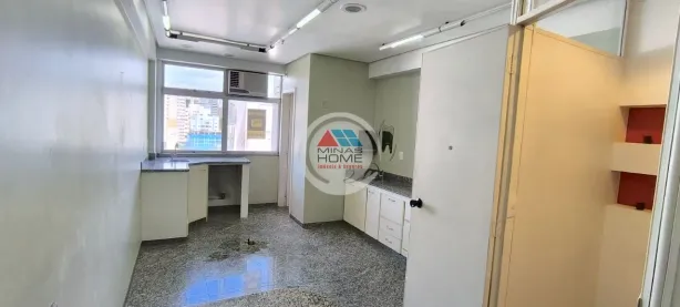 Sala Comercial à venda, 35m² no Santa Efigênia, Belo Horizonte