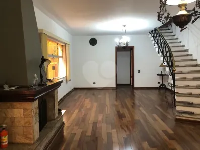 Sobrado com 5 Quartos à venda, 300m² no Água Branca, São Paulo
