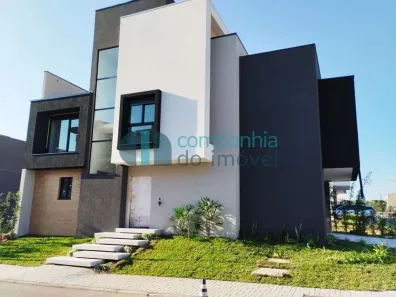 Casa de Condomínio com 3 Quartos à venda, 194m² no Santa Cândida, Curitiba