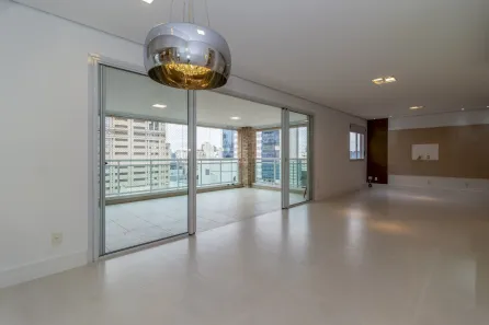 Apartamento com 3 Quartos para venda ou aluguel, 162m² no Itaim Bibi, São Paulo