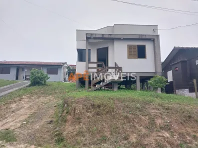 Casa com 2 Quartos para alugar, 50m² no Laranjinha, Criciúma