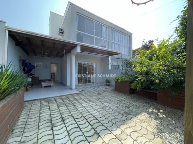 Casa com 3 Quartos à venda, 90m² no Canto Grande, Bombinhas
