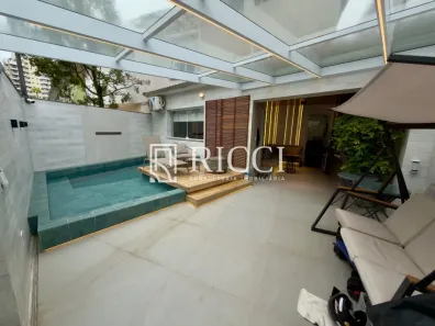 Sobrado com 3 Quartos à venda, 204m² no Embaré, Santos