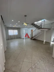 Casa de Condomínio com 3 Quartos à venda, 250m² no Cidade Jardim, Jacareí