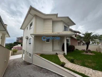 Casa com 3 Quartos à venda, 284m² no Pedra Branca, Palhoça