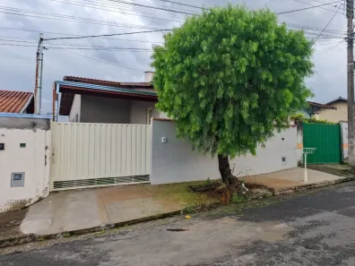 Casa com 2 Quartos para alugar, 70m² no Jardim São Bento, Poços de Caldas