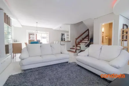 Casa de Condomínio com 3 Quartos para alugar, 140m² no Hípica, Porto Alegre