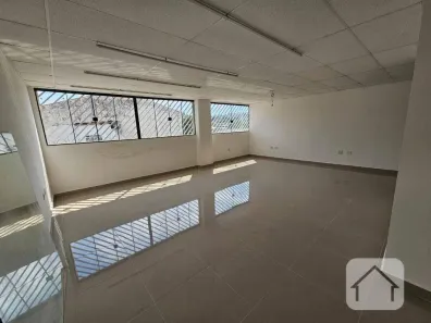 Sala Comercial para alugar, 50m² no Rio Pequeno, São Paulo