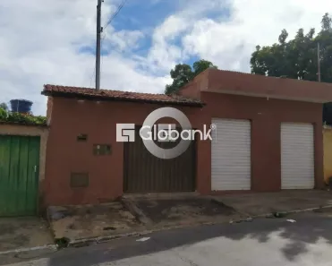 Casa com 2 Quartos à venda, 300m² no Cintra, Montes Claros