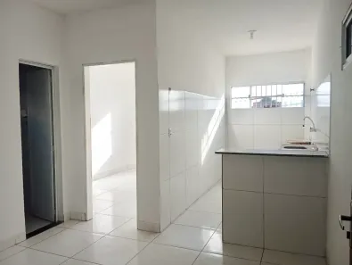 Kitnet com 1 Quarto para alugar, 42m² no Itaperi, Fortaleza