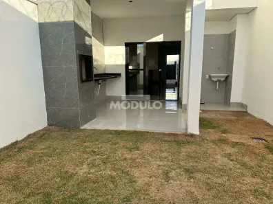 Sobrado com 3 Quartos à venda, 102m² no Novo Mundo, Uberlândia