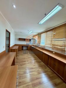 Sala Comercial para venda ou aluguel, 246m² no Vila Boaventura, Jundiaí
