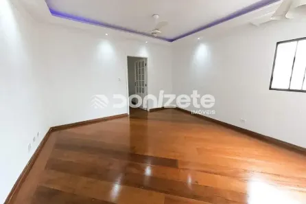 Apartamento com 3 Quartos para alugar, 174m² no Vila Guiomar, Santo André