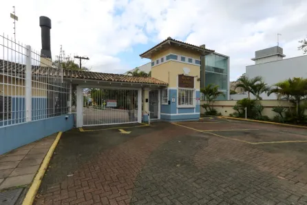 Casa com 3 Quartos para alugar, 80m² no Marechal Rondon, Canoas