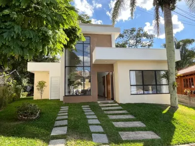 Casa com 3 Quartos à venda, 121m² no Vargem Grande, Teresópolis