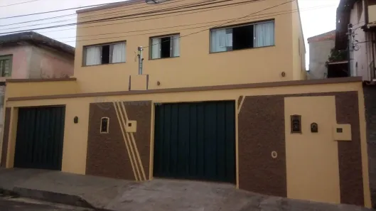 Casa com 3 Quartos à venda, 190m² no Califórnia, Belo Horizonte