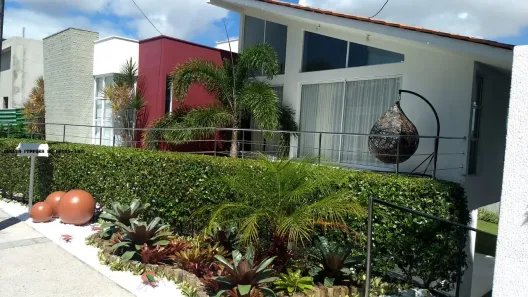 Casa de Condomínio com 3 Quartos para alugar, 400m² no Serraria, Maceió