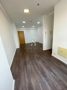 Sala Comercial à venda, 28m² no Centro, Jacareí