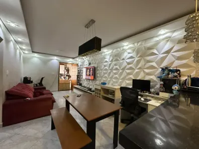 Sobrado com 2 Quartos à venda, 200m² no Vila Helena, Santo André
