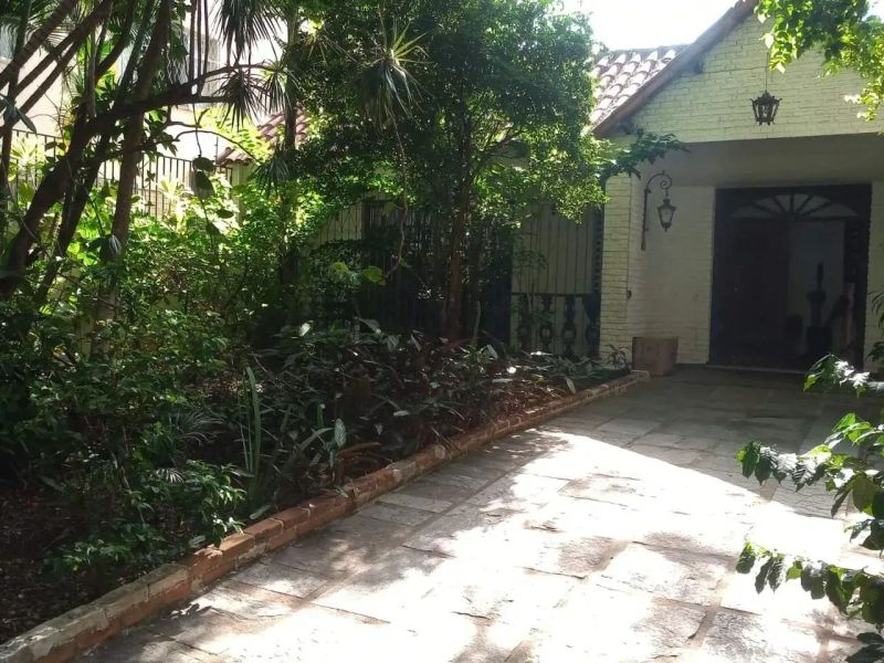 Casa com 4 quartos — Santo Agostinho, Belo Horizonte