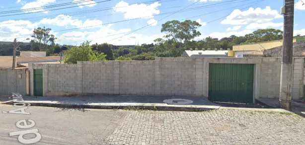 Lote/Terreno à venda, 2000m² no Chácaras Califórnia, Contagem