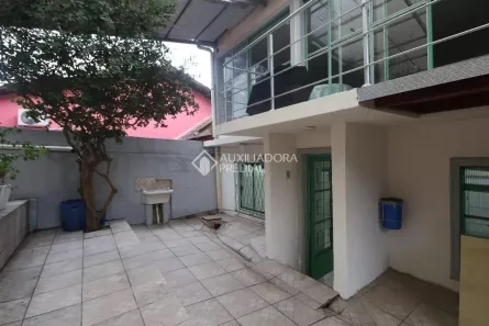 Casa com 3 Quartos para alugar, 350m² no Harmonia, Canoas
