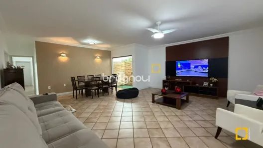 Casa com 4 Quartos à venda, 193m² no Córrego Grande, Florianópolis