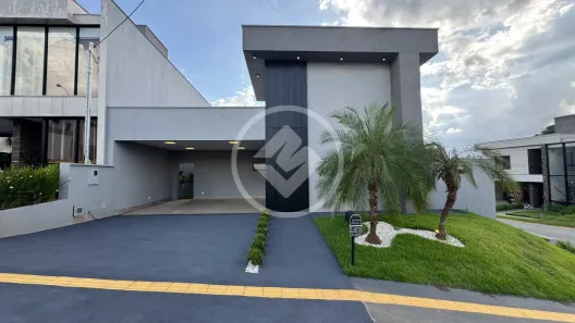 Casa de Condomínio com 4 Quartos à venda, 175m² no Jardins Capri, Senador Canedo