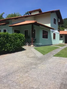 Casa com 4 Quartos para alugar, 300m² no Canasvieiras, Florianópolis