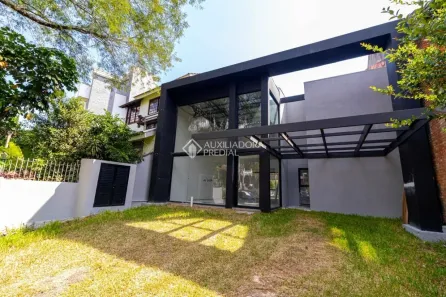 Imóvel Comercial com 3 Quartos para alugar, 320m² no Chácara das Pedras, Porto Alegre
