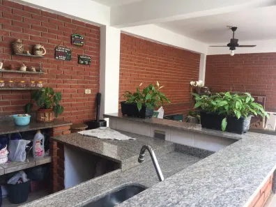 Sobrado com 3 Quartos à venda, 150m² no Vila Oliveira, Mogi das Cruzes