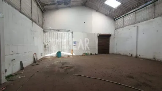 Galpão/Depósito/Armazém para alugar, 293m² no Santa Tereza, Belo Horizonte