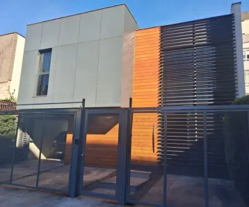 Imóvel Comercial para alugar, 235m² no Menino Deus, Porto Alegre