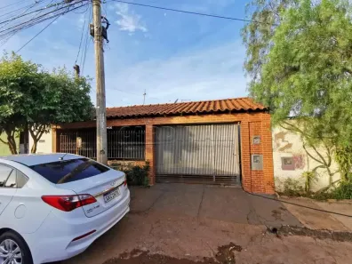 Casa com 3 Quartos à venda, 177m² no Jardim Maria Luiza, Araraquara
