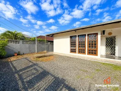 Casa com 3 Quartos à venda, 150m² no Guanabara, Joinville