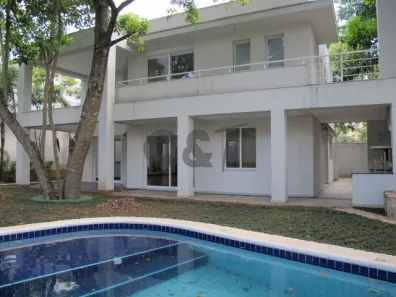 Casa de Condomínio com 4 Quartos para alugar, 640m² no Jardim Petrópolis, São Paulo