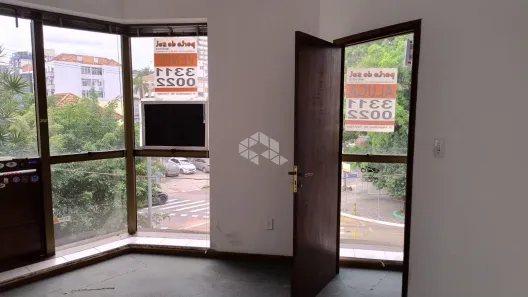 Sala Comercial à venda, 52m² no Santo Antônio, Porto Alegre