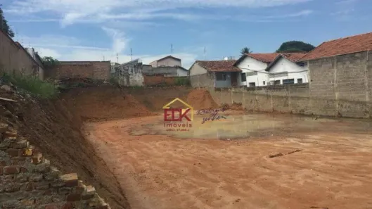 Lote/Terreno à venda, 762m² no Centro, Pindamonhangaba