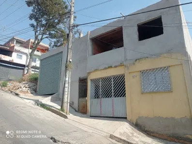Sobrado com 3 Quartos à venda, 200m² no Cidade Soberana, Guarulhos