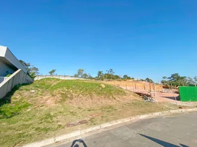 Lote/Terreno à venda, 628m² no Paisagem Renoir, Cotia