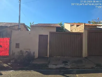 Casa com 2 Quartos à venda, 140m² no Princesa Isabel, Frutal