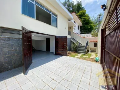 Casa com 3 Quartos à venda, 230m² no Parque Jabaquara, São Paulo