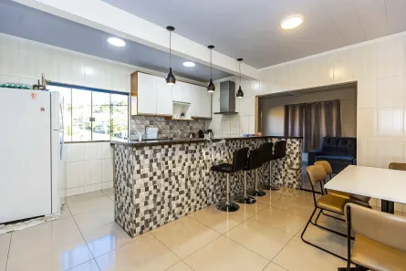 Sobrado com 4 Quartos à venda, 260m² no Jardim Monte Santo, Almirante Tamandaré
