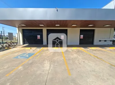 Ponto Comercial para alugar, 80m² no Novo Mundo, Uberlândia