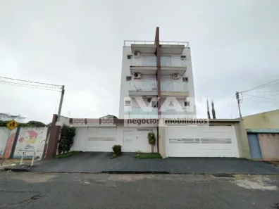 Apartamento com 2 Quartos para alugar, 62m² no Presidente Roosevelt, Uberlândia