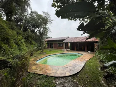 Casa com 4 Quartos à venda, 240m² no Roseira, Mairiporã