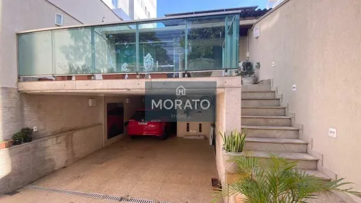 Casa com 3 Quartos à venda, 180m² no Cabral, Contagem